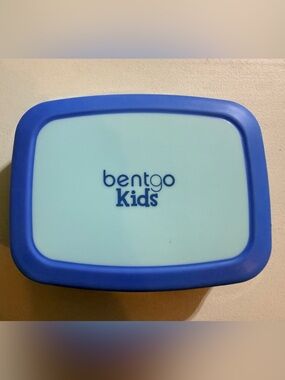 Bentgo Kids Blue Lunch Box